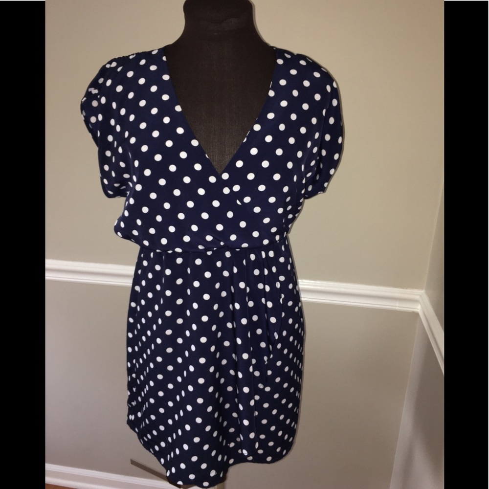 H & M women’s dress Sz 4 navy polka‎ dots